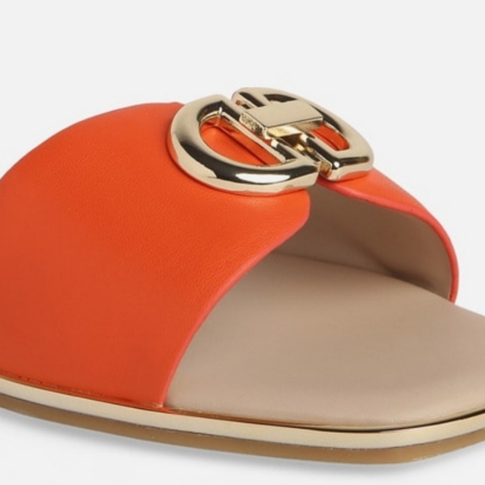 Sandals - Picture 4 of 4